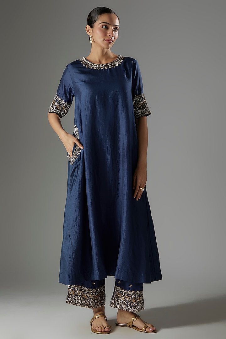 Blue Habutai Silk Zardosi Embroidered Kurta Set by Sheetal Batra at Pernia's Pop Up Shop