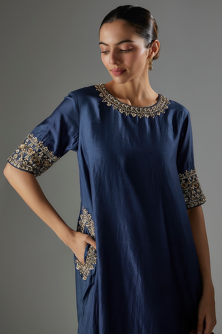 Blue Habutai Silk Zardosi Embroidered Kurta Set by Sheetal Batra at Pernia's Pop Up Shop