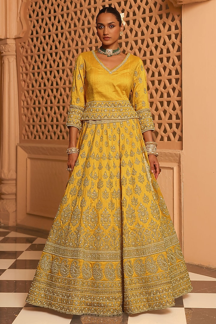 Mustard Raw Silk Zardosi & Dabka Embroidered Bridal Lehenga Set by Sheetal Batra at Pernia's Pop Up Shop