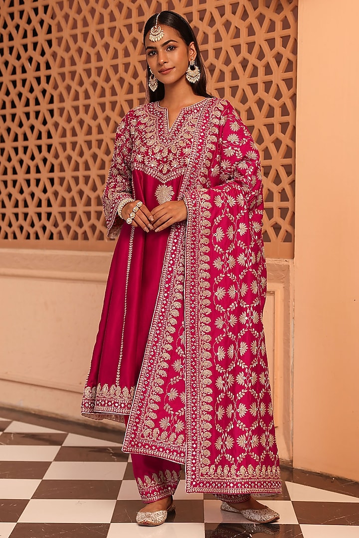 Hot Pink Silk Chanderi Kashmiri Tilla Embroidered Kurta Set by Sheetal Batra