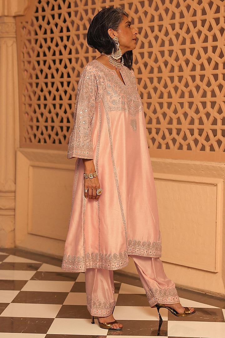 Rose Pink Silk Chanderi Kashmiri Tilla Embroidered Kurta Set by Sheetal Batra