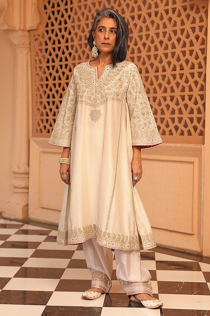 Daisy Ivory Silk Chanderi Kashmiri Tilla Embroidered Kurta Set by Sheetal Batra