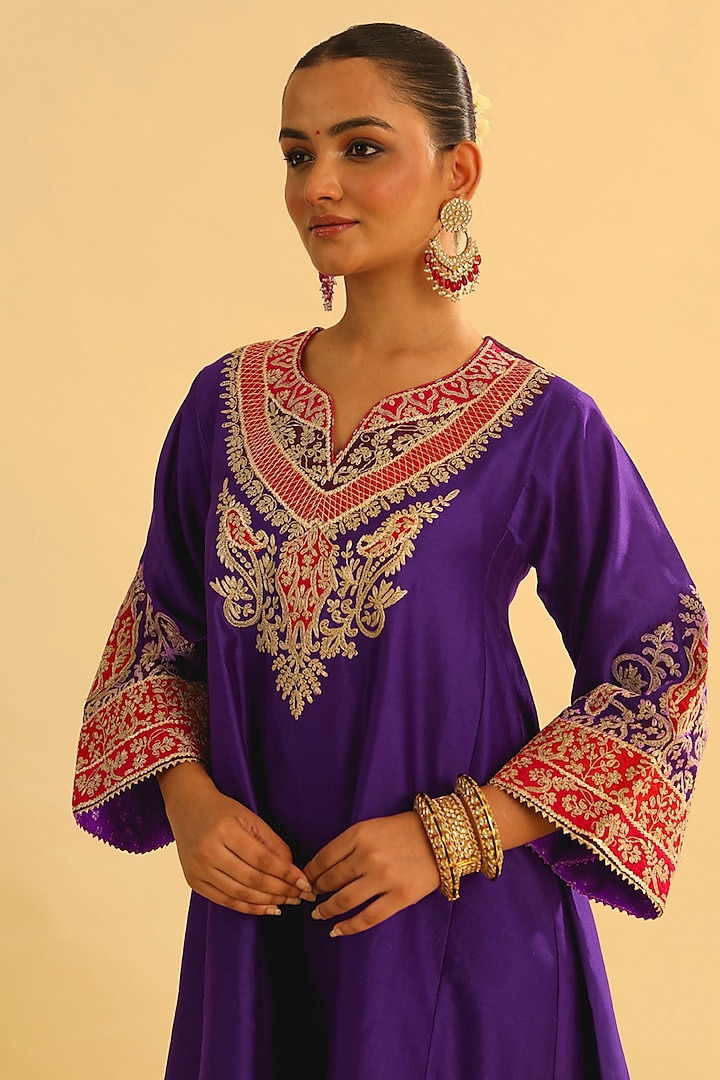 Deep Purple Pure Silk Chanderi Kashmiri Tilla Embroidered Kurta Set by Sheetal Batra at Pernia's Pop Up Shop