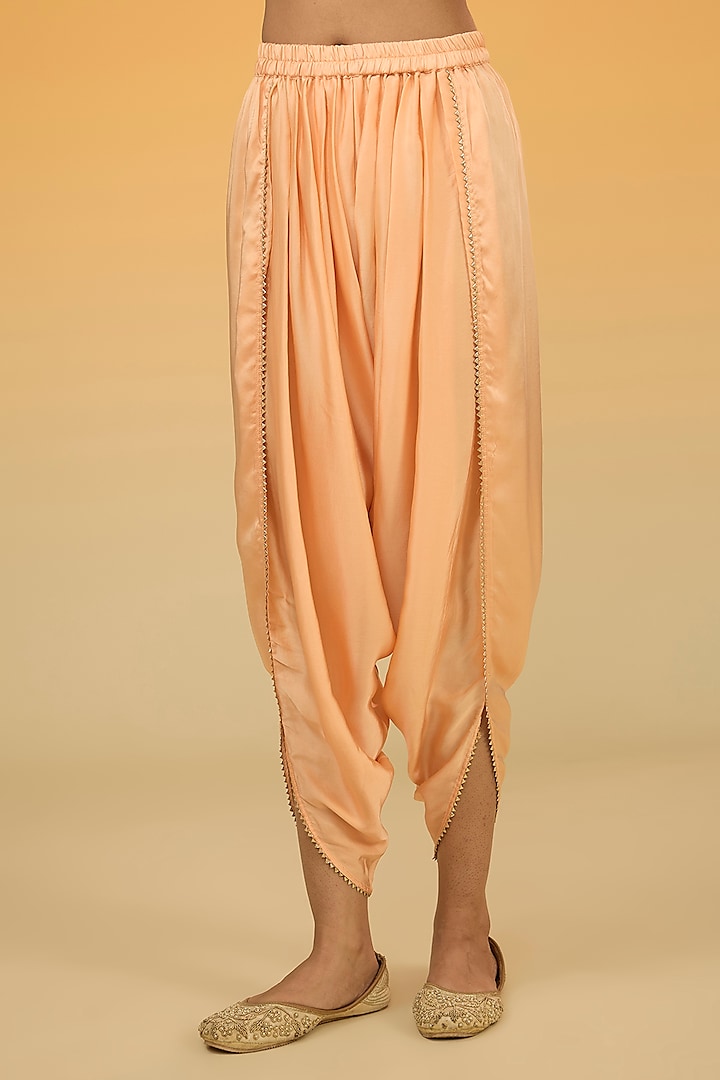 Peach Silk Chanderi Gota Hand Embroidered Kurta Set by Sheetal Batra at Pernia's Pop Up Shop