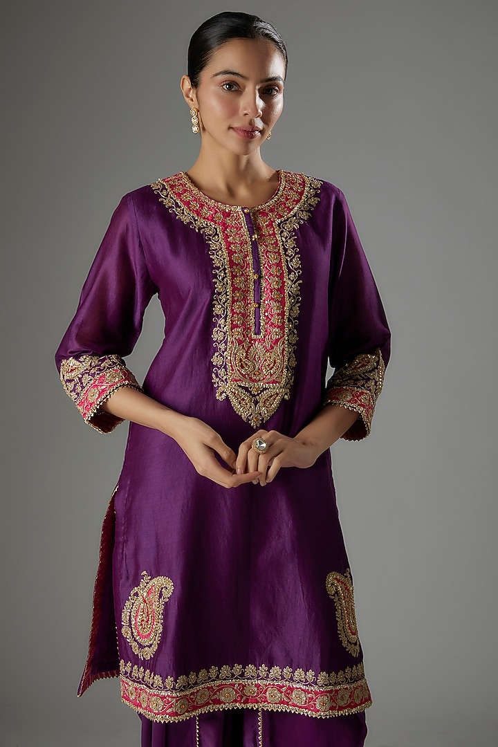 Purple Silk Chanderi Kashmiri Tilla Embroidered Kurta Set by Sheetal Batra at Pernia's Pop Up Shop