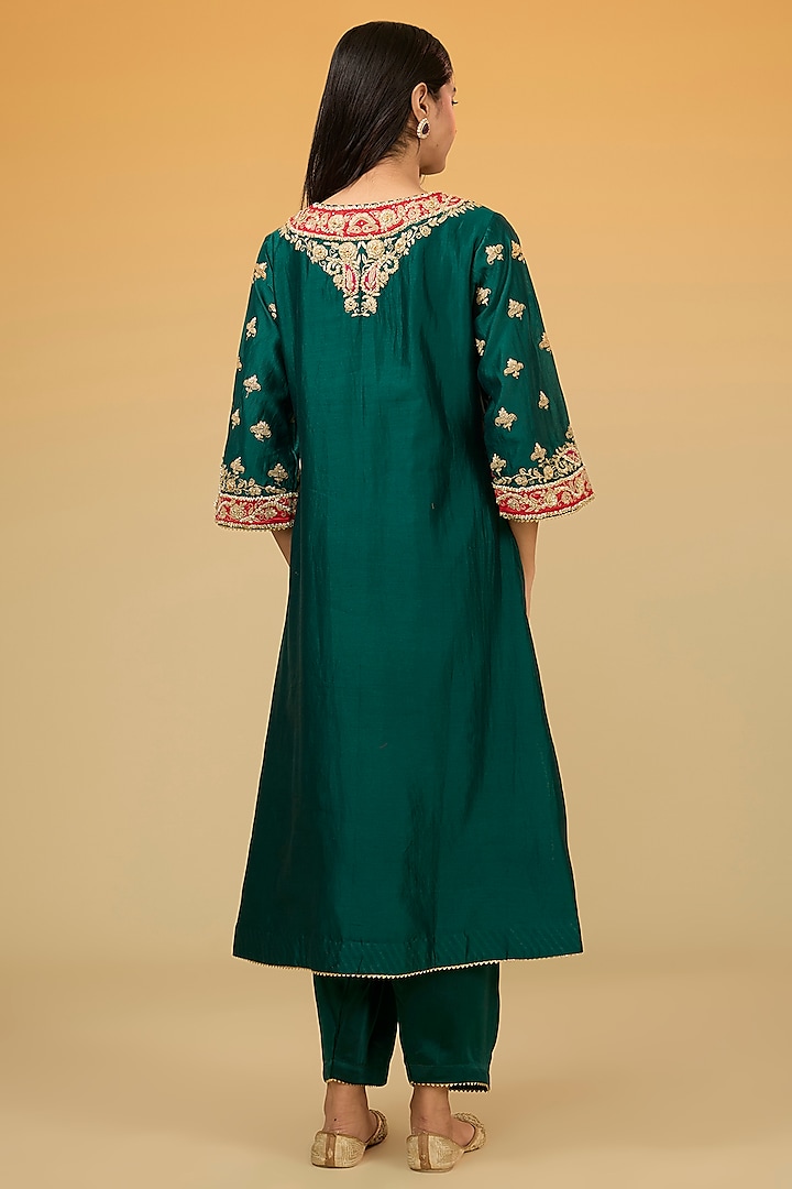 Green Silk Chanderi Banarasi Gota Hand Embroidered Kurta Set by Sheetal Batra at Pernia's Pop Up Shop