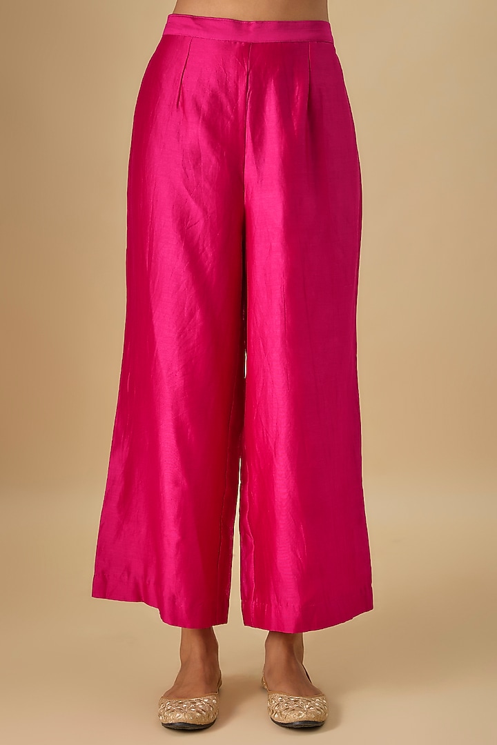 Hot Pink Silk Chanderi Kashmiri Tilla Embroidered Kurta Set by Sheetal Batra at Pernia's Pop Up Shop