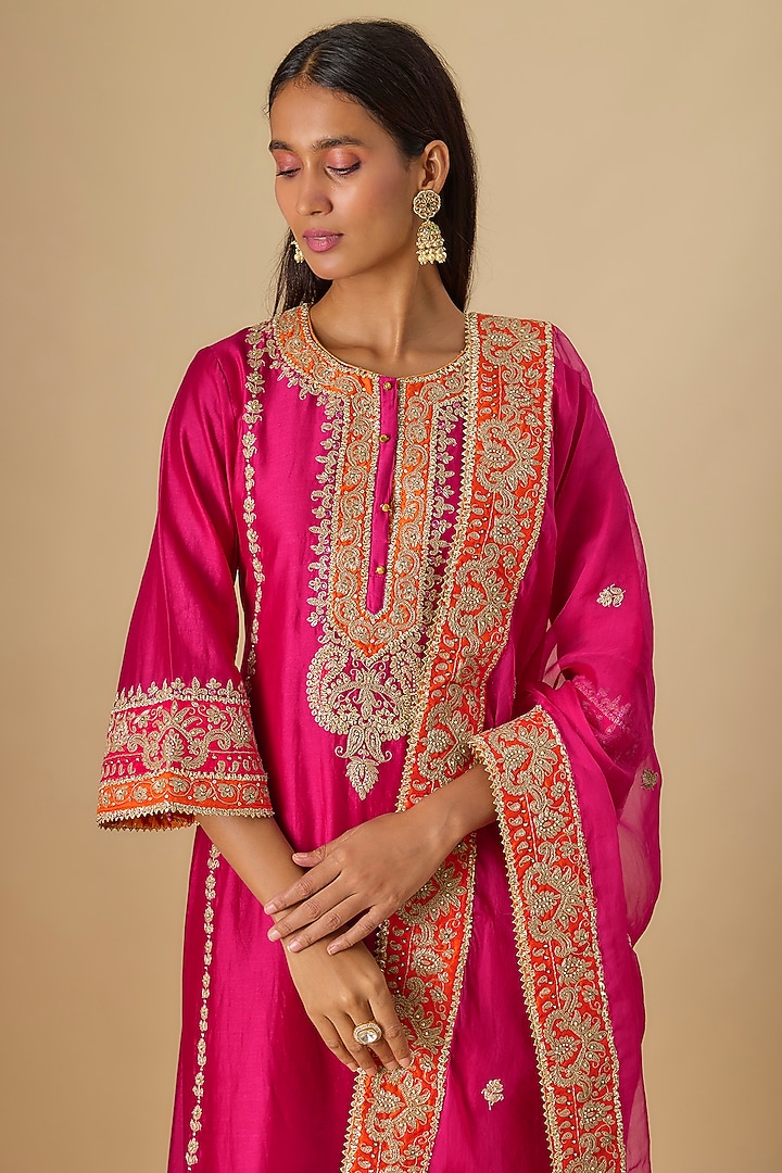 Hot Pink Silk Chanderi Kashmiri Tilla Embroidered Kurta Set by Sheetal Batra at Pernia's Pop Up Shop