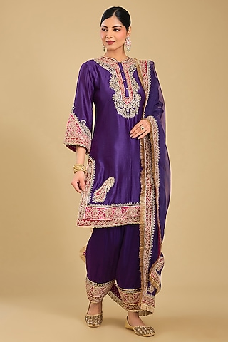 Purple Silk Chanderi Tilla Embroidered Kurta Set by Sheetal Batra