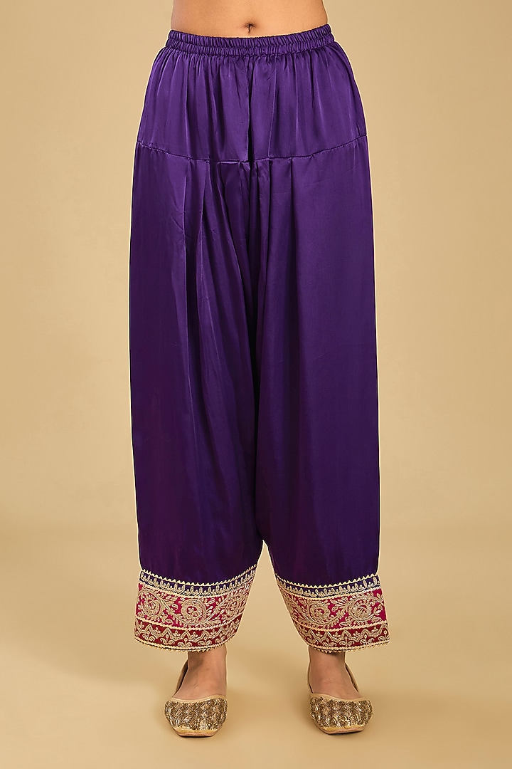 Purple Silk Chanderi Tilla Embroidered Kurta Set by Sheetal Batra at Pernia's Pop Up Shop