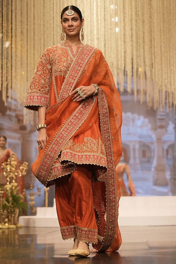 Burnt Orange Silk Chanderi Dabka Embroidered Kurta Set by Sheetal Batra at Pernia's Pop Up Shop