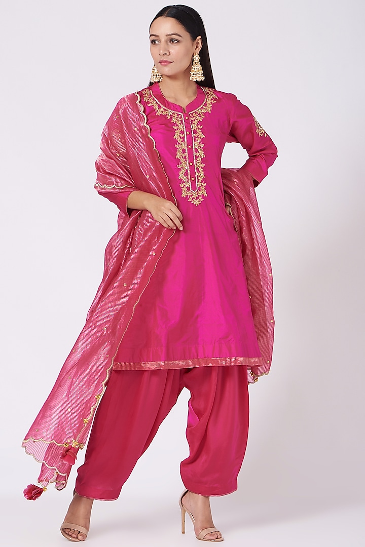 Fuchsia Embellished Short Kurta Set by Sheetal Batra