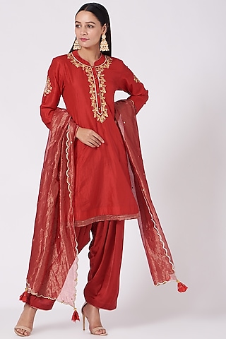 Dark Red Gota Embellished Short Kurta Set by Sheetal Batra