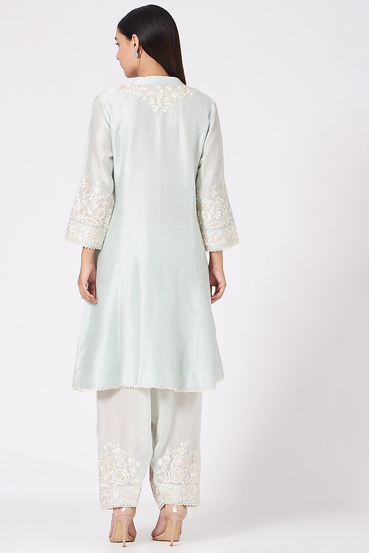 Grey Gota Embellished Short Kurta Set by Sheetal Batra at Pernia's Pop Up Shop