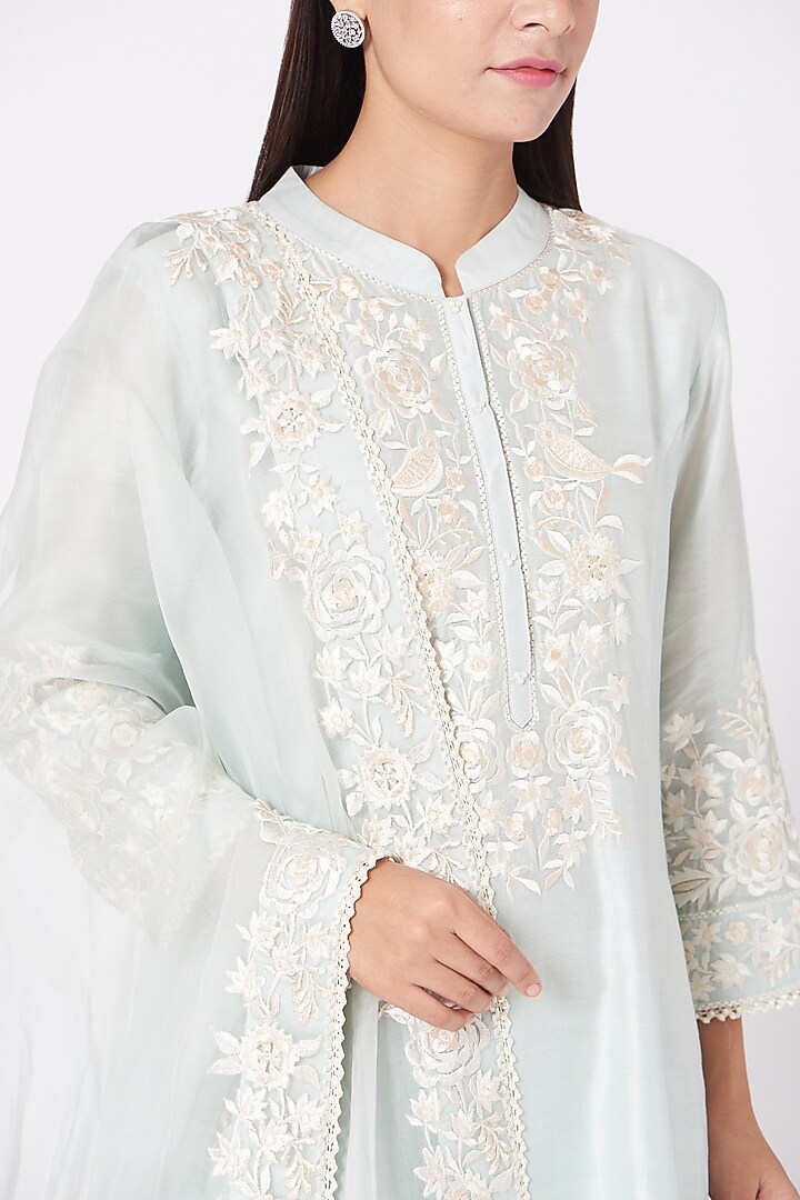 Grey Gota Embellished Short Kurta Set by Sheetal Batra at Pernia's Pop Up Shop