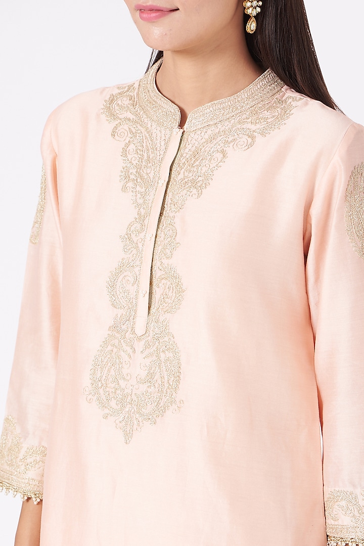 Blush Pink Embellished Short Kurta Set by Sheetal Batra at Pernia's Pop Up Shop