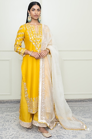 Glaze Mustard Tilla Embroidered Kurta Set by Sheetal Batra