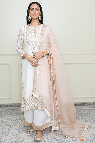Daisy Ivory Tilla Embroidered Kurta Set by Sheetal Batra