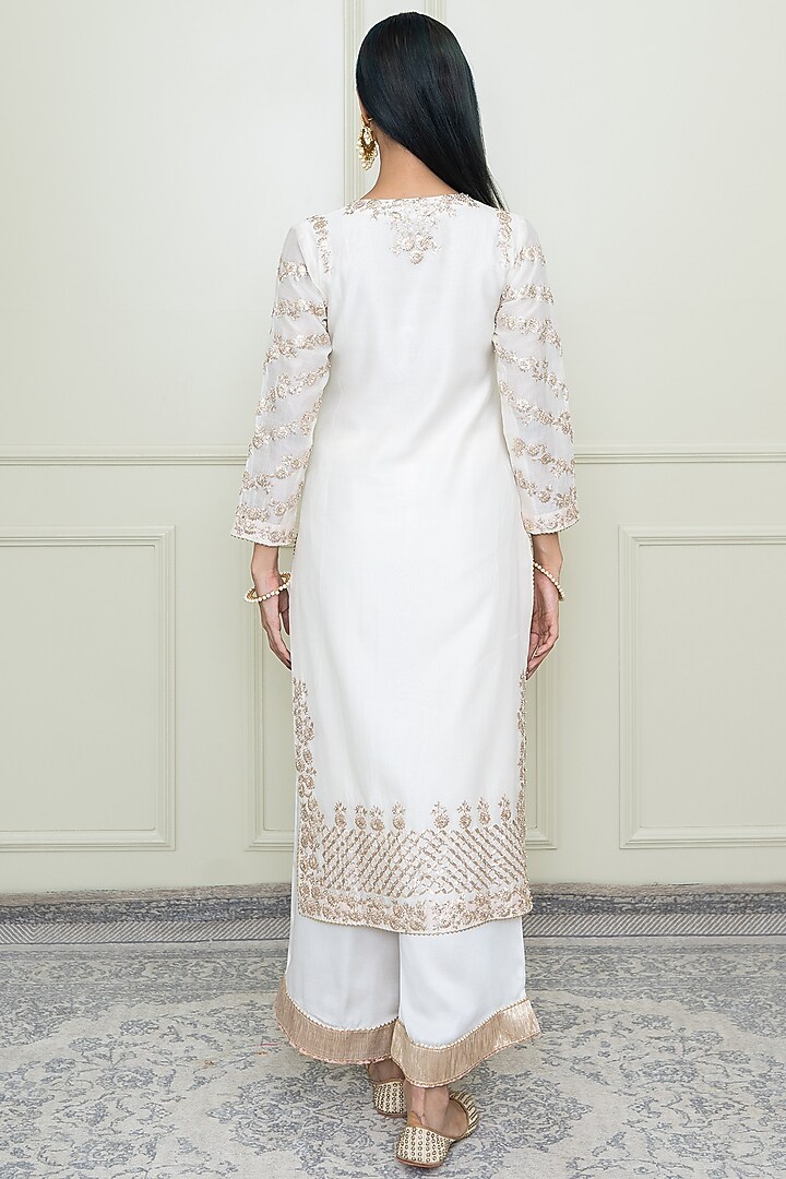 Daisy Ivory Tilla Embroidered Kurta Set by Sheetal Batra at Pernia's Pop Up Shop