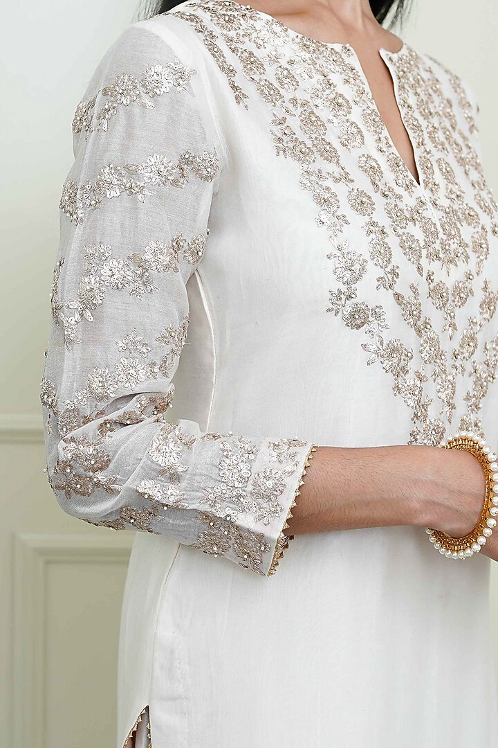 Daisy Ivory Tilla Embroidered Kurta Set by Sheetal Batra at Pernia's Pop Up Shop