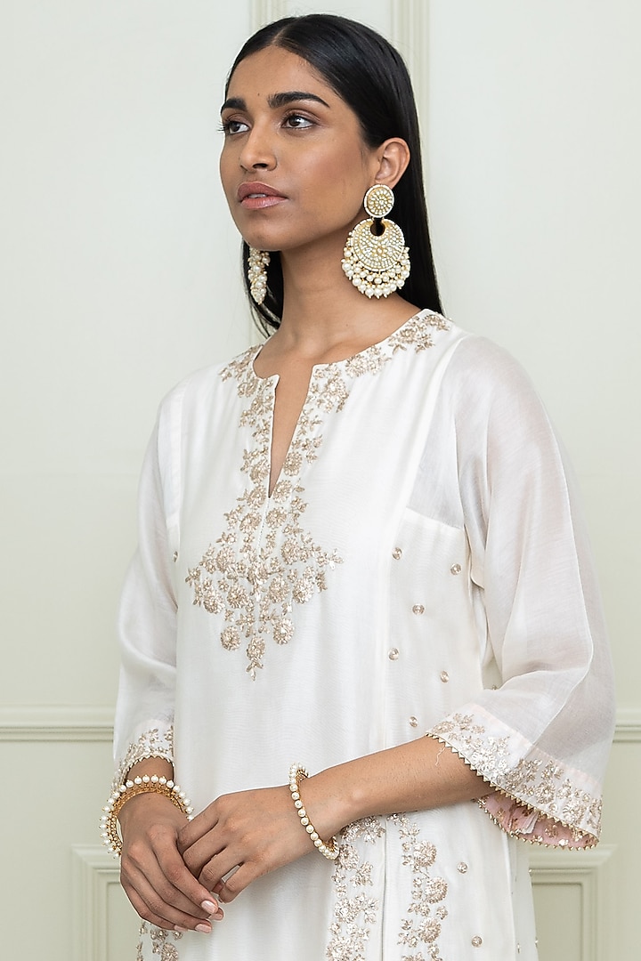 Daisy Ivory Gota Embroidered Kurta Set by Sheetal Batra at Pernia's Pop Up Shop