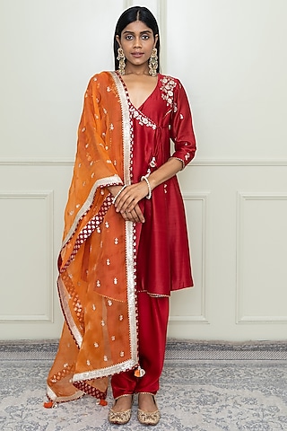 Scarlet Red Tilla Embroidered Angrakha Kurta Set by Sheetal Batra