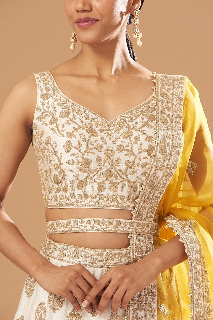 White Embroidered Wedding Lehenga Set by Sheetal Batra at Pernia's Pop Up Shop