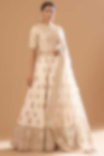 Blush Pink Embroidered Bridal Lehenga Set by Sheetal Batra at Pernia's Pop Up Shop