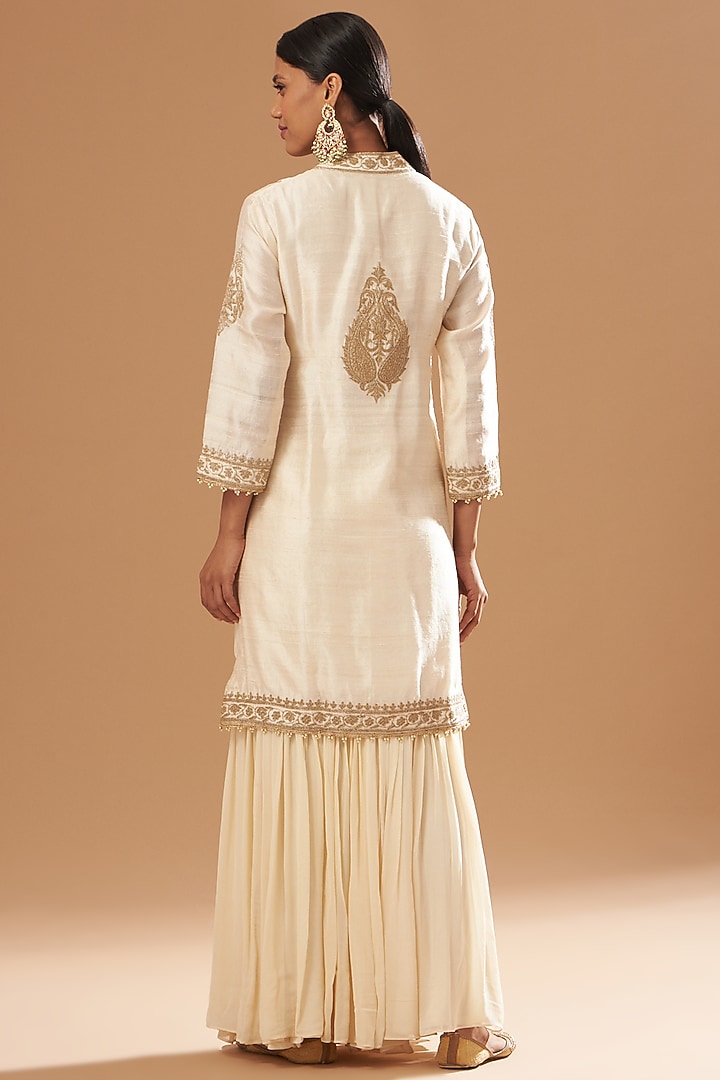 White Raw Silk Gharara Set by Sheetal Batra at Pernia's Pop Up Shop