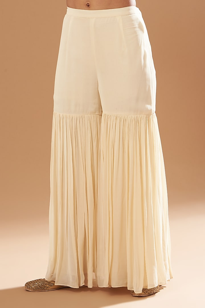 White Raw Silk Gharara Set by Sheetal Batra at Pernia's Pop Up Shop