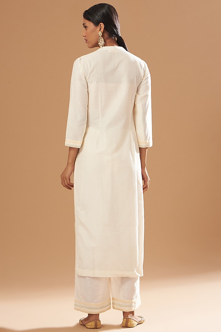 White Silk Chanderi Kurta Set by Sheetal Batra at Pernia's Pop Up Shop