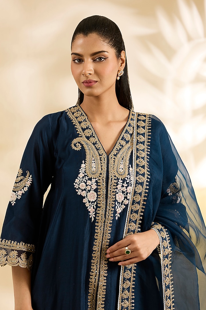 Blue Silk Chanderi Kashmiri Tilla Embroidered Kalidar Wedding Anarkali Set by Sheetal Batra at Pernia's Pop Up Shop