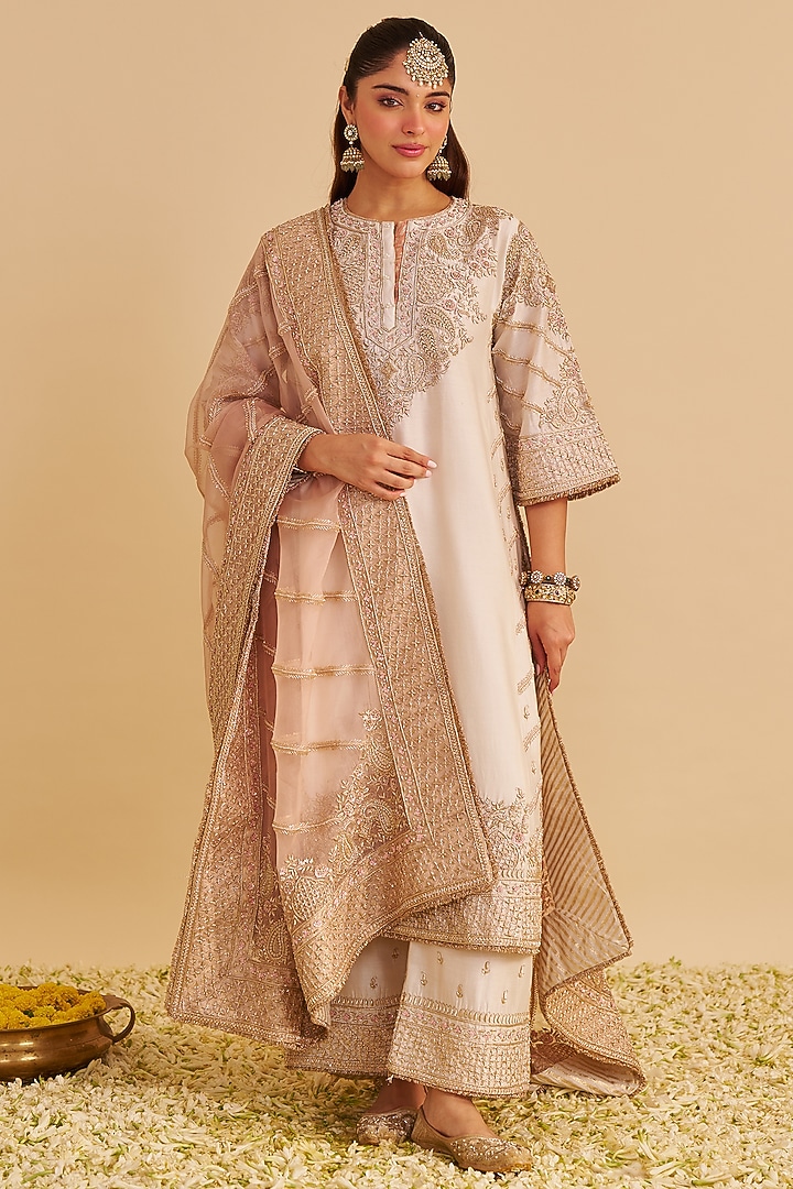 Daisy Ivory Silk Chanderi Dabka Embroidered Choga Kurta Set by Sheetal Batra at Pernia's Pop Up Shop