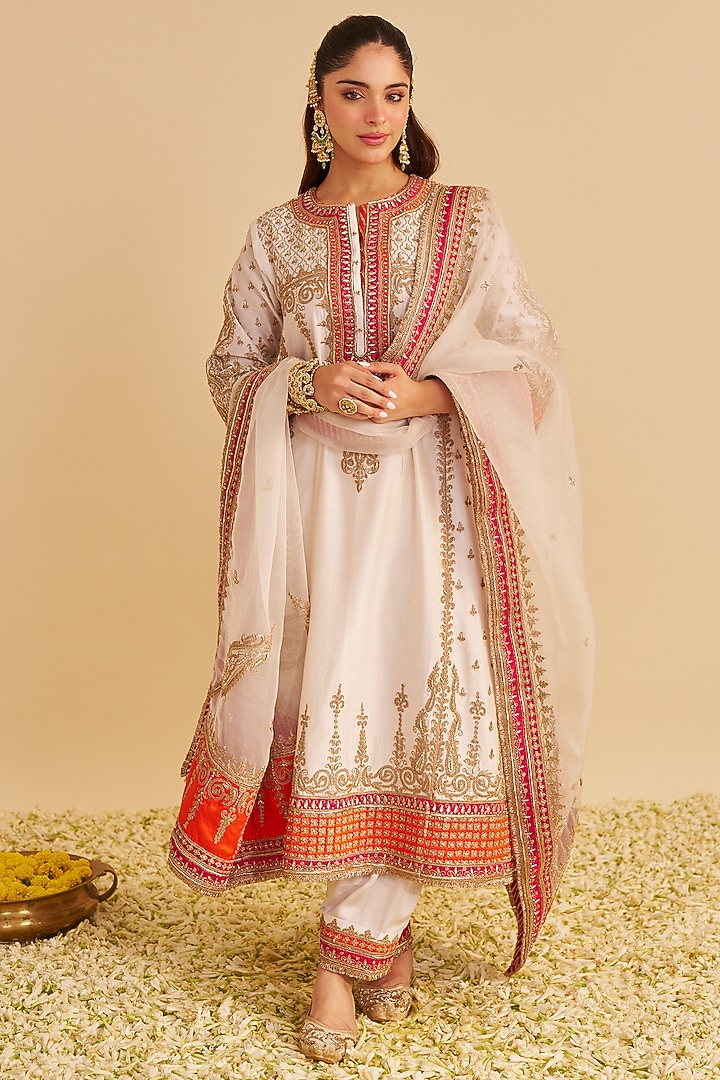 Daisy Ivory Silk Chanderi Dabka Embroidered Kalidar Kurta Set by Sheetal Batra at Pernia's Pop Up Shop