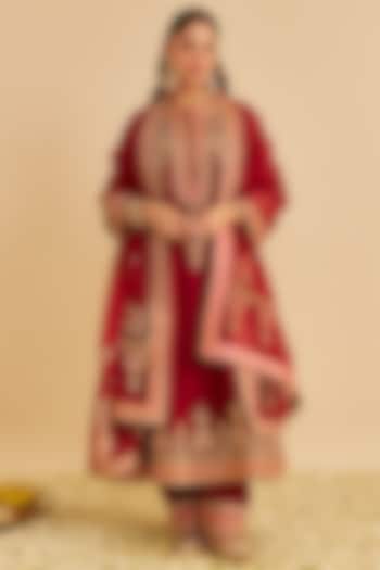 Deep Red Silk Chanderi Dabka Embroidered Choga Kurta Set by Sheetal Batra at Pernia's Pop Up Shop