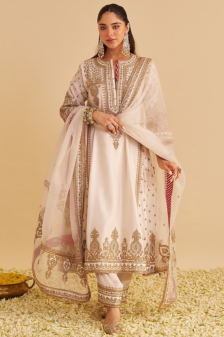 Daisy Ivory Silk Chanderi Dabka Embroidered Choga Kurta Set by Sheetal Batra at Pernia's Pop Up Shop