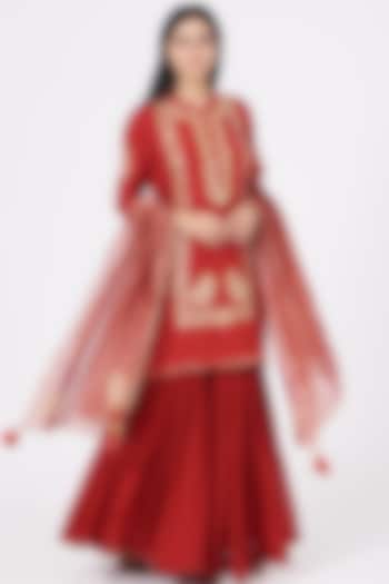 Red Pure Georgette Gharara Set by Sheetal Batra at Pernia's Pop Up Shop