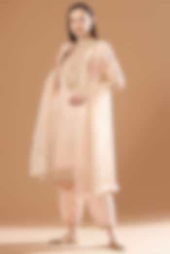 Blush Pink Embroidered Kurta Set by Sheetal Batra at Pernia's Pop Up Shop