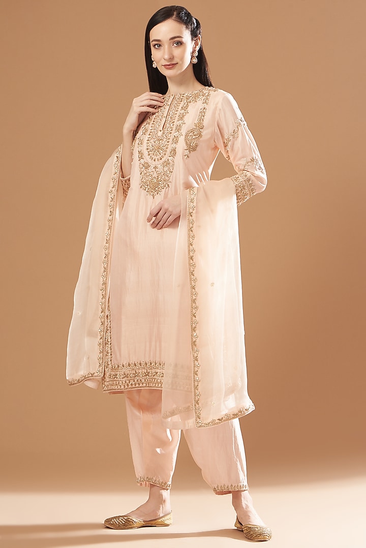 Blush Pink Embroidered Kurta Set by Sheetal Batra at Pernia's Pop Up Shop