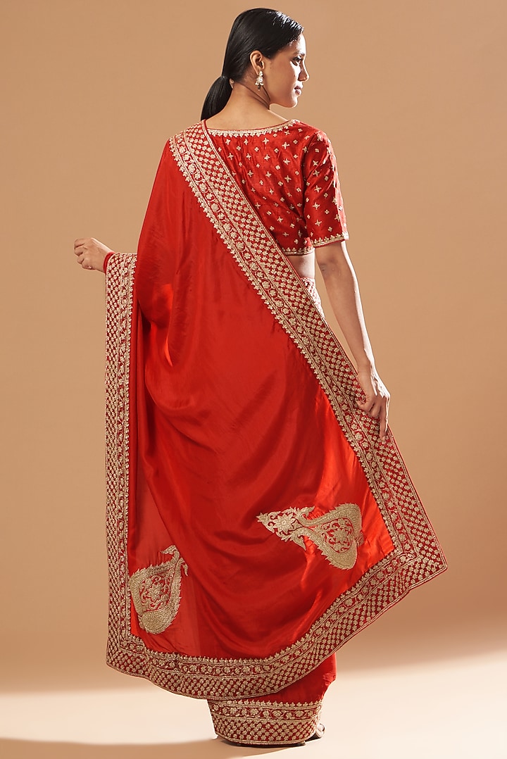Red Embroidered Wedding Saree Set by Sheetal Batra at Pernia's Pop Up Shop