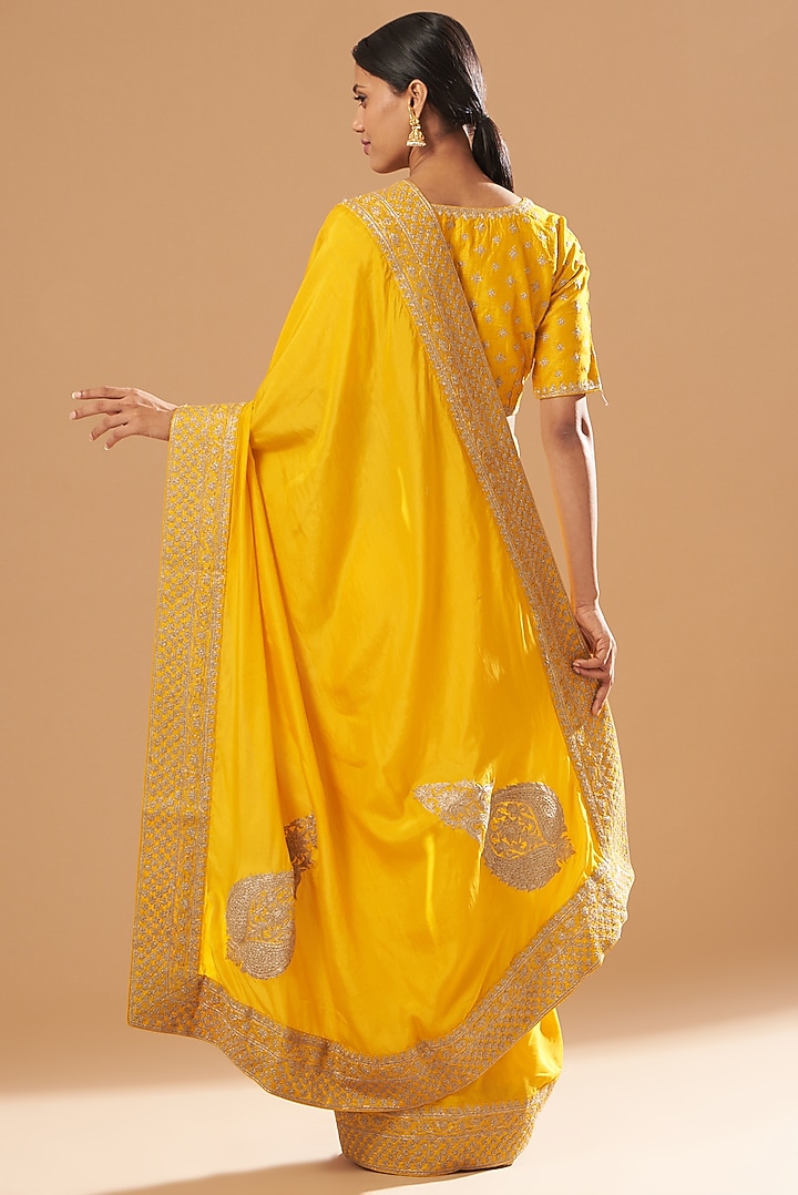 Mustard Embroidered Wedding Saree Set by Sheetal Batra at Pernia's Pop Up Shop