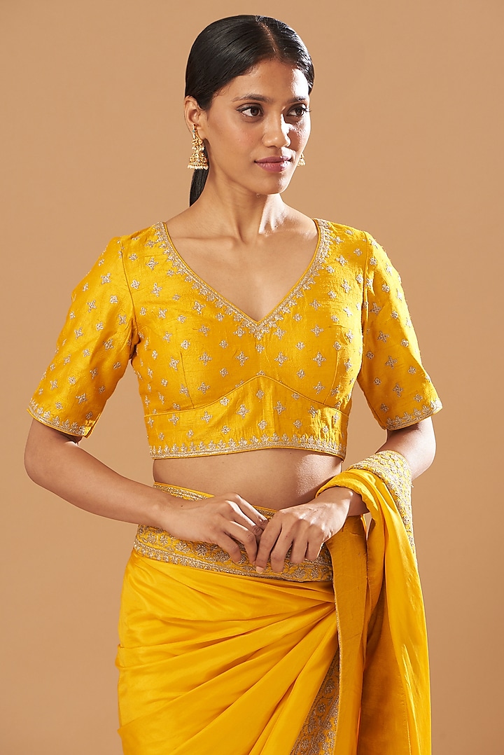 Mustard Embroidered Wedding Saree Set by Sheetal Batra at Pernia's Pop Up Shop