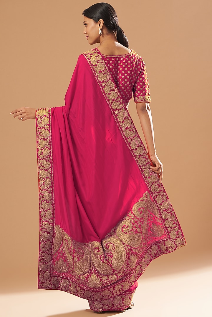 Fuchsia Wedding Saree Set With Embroidery by Sheetal Batra at Pernia's Pop Up Shop
