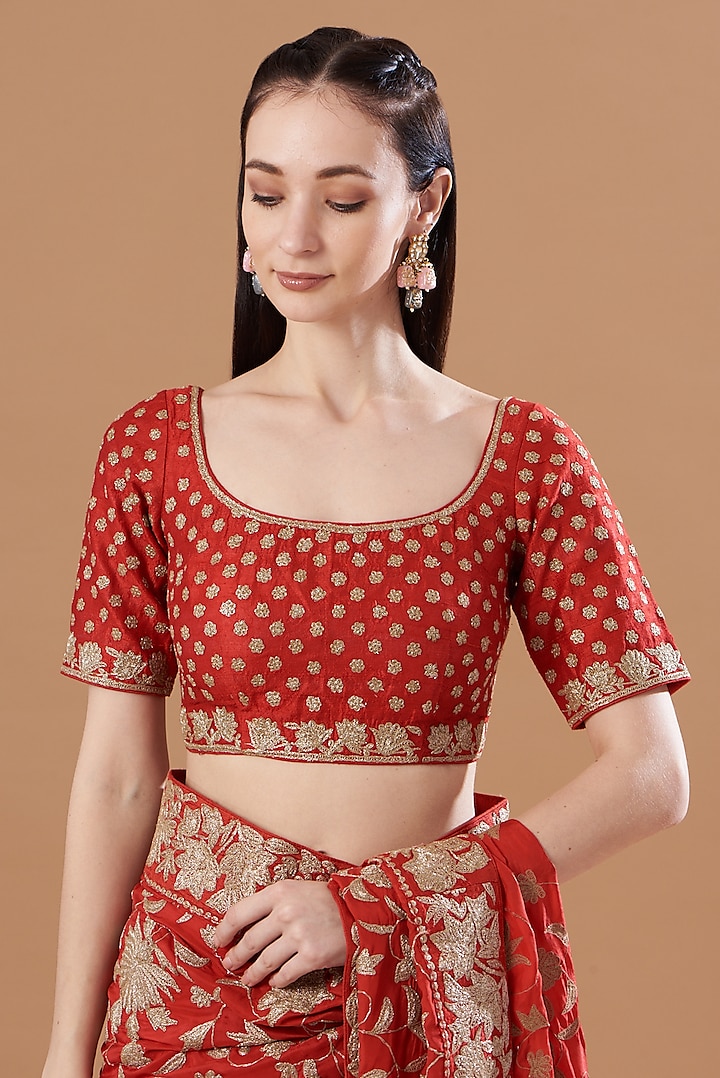 Red Embroidered Reception Saree Set by Sheetal Batra at Pernia's Pop Up Shop