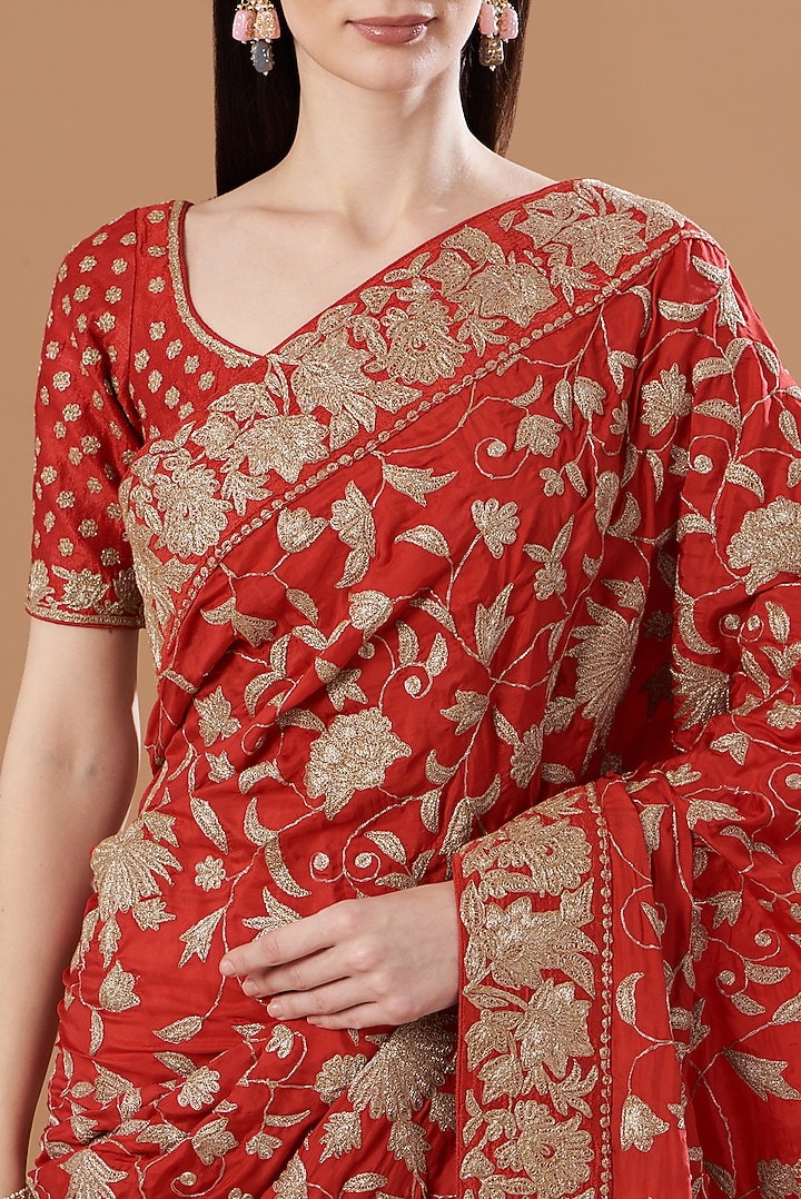 Red Embroidered Reception Saree Set by Sheetal Batra at Pernia's Pop Up Shop