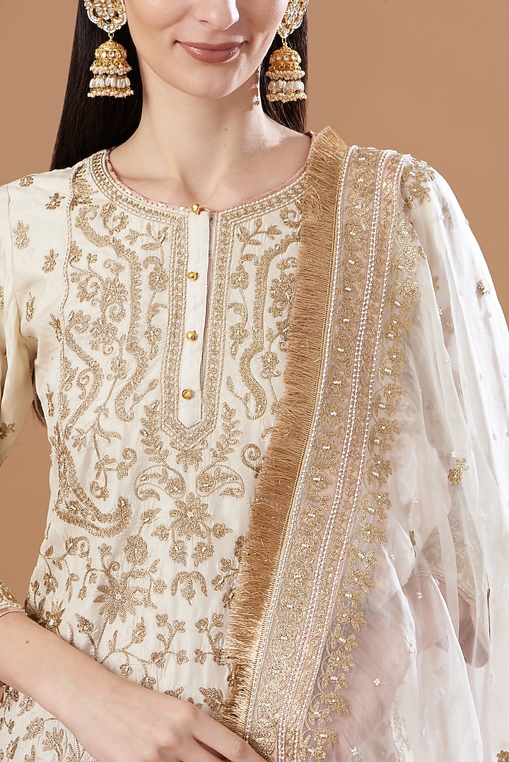 White Pure Silk Tilla Embroidered Gharara Set by Sheetal Batra at Pernia's Pop Up Shop