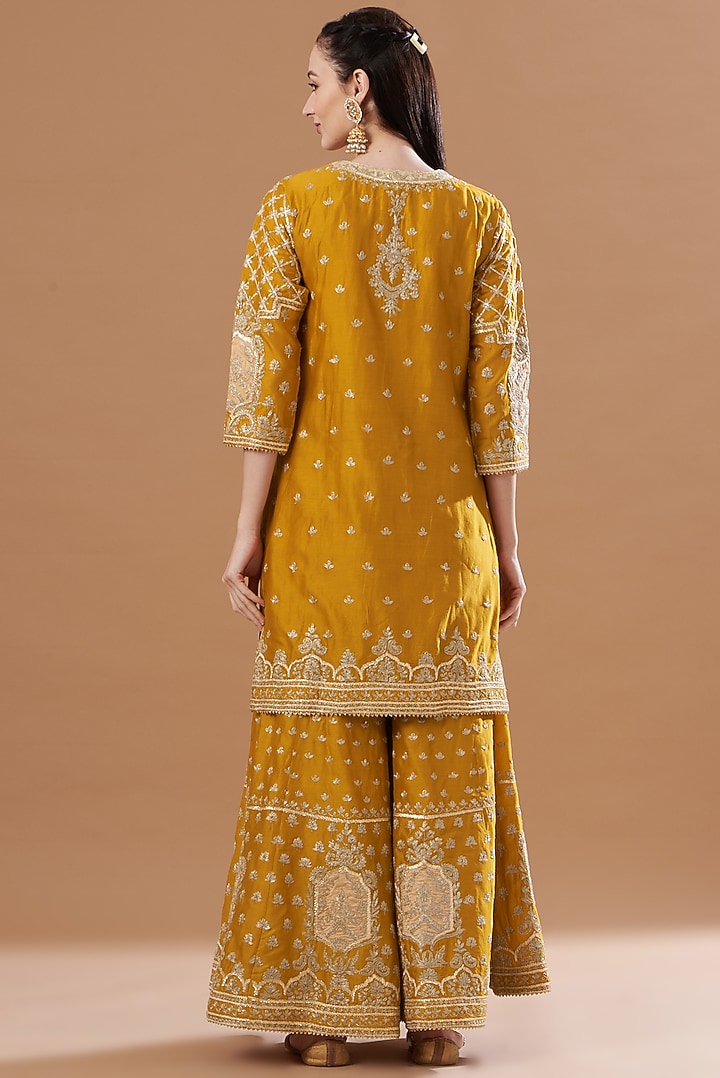 Mustard Silk Chanderi Kashmiri Tilla Embroidered Gharara Set by Sheetal Batra at Pernia's Pop Up Shop