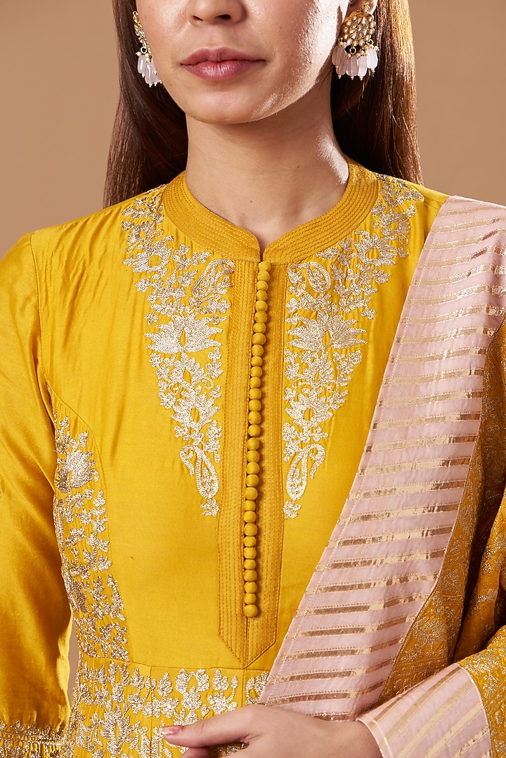 Mustard Embroidered Bridal Anarkali Set by Sheetal Batra at Pernia's Pop Up Shop