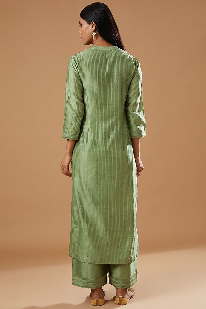 Mehendi Green Silk Chanderi Kurta Set by Sheetal Batra at Pernia's Pop Up Shop