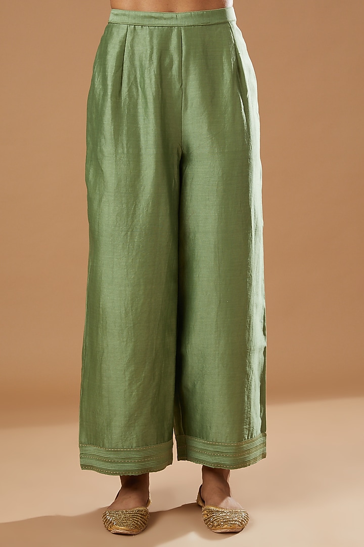 Mehendi Green Silk Chanderi Kurta Set by Sheetal Batra at Pernia's Pop Up Shop
